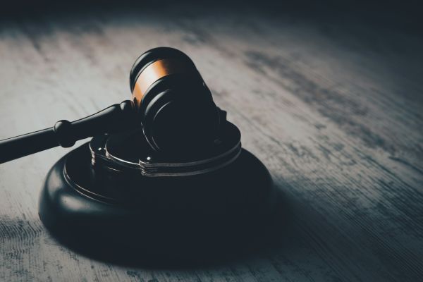 Avocat en droit commercial à Versailles : notre sélection de cabinets